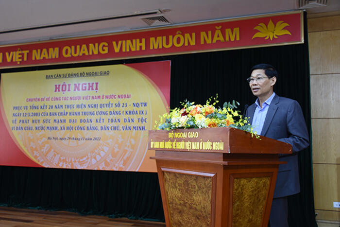 Ông Đỗ Văn Phới- Phó Trưởng Ban Dân vận Trung ương phát biểu tại Hội nghị
