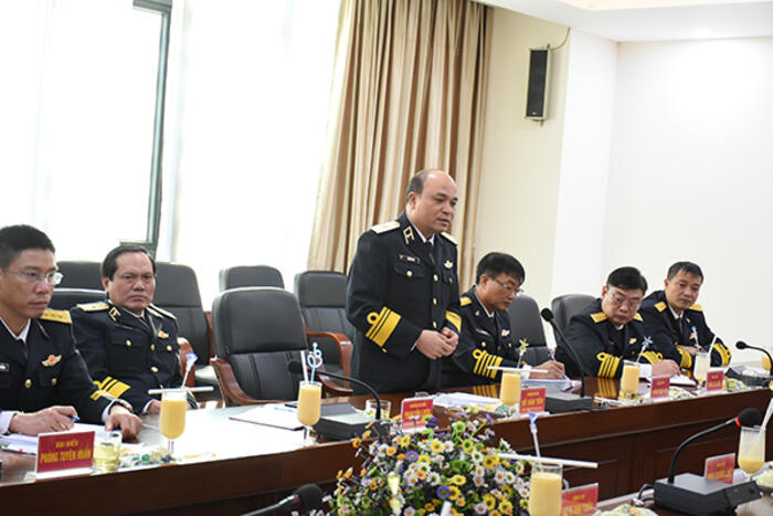 Chuẩn đô đốc Đỗ Văn Yên phát biểu tại buổi làm việc
