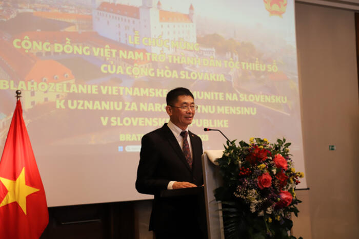 Đại sứ Nguyễn Tuấn phát biểu tại buổi lễ