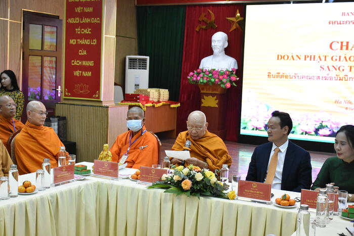 Hoà thượng Somdet Phra Mahathirachan cảm kích về việc các cơ quan của Việt Nam đã tổ chức chuyến thăm, làm việc rất ý nghĩa cho Đoàn