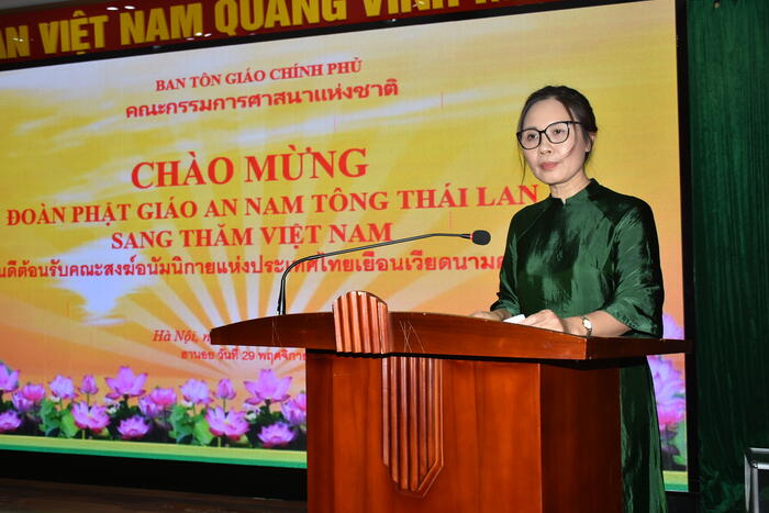 Bà Trần Thị Minh Nga - Phó Trưởng Ban Tôn giáo Chính phủ - bày tỏ niềm vui khi được đón Đoàn sang thăm Việt Nam