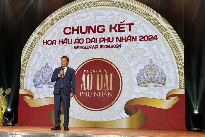 Ông Hoàng Đình Thắng phát biểu tại buổi lễ