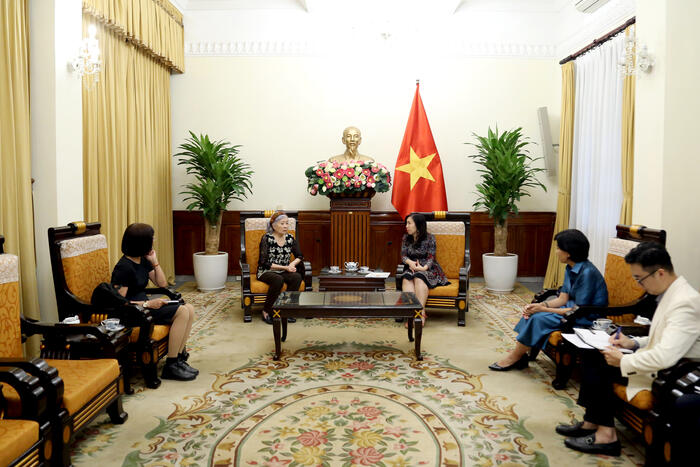 Quang cảnh buổi tiếp