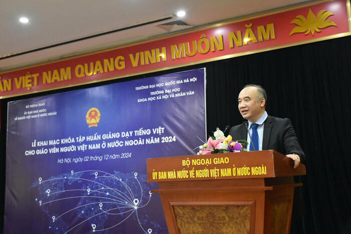 Phó Chủ nhiệm Ủy ban Nhà nước về NVNONN Nguyễn Mạnh Đông phát biểu tại buổi lễ