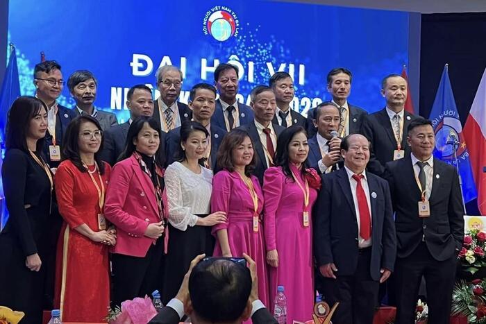 Ban chấp hành ra mắt Đại hội
