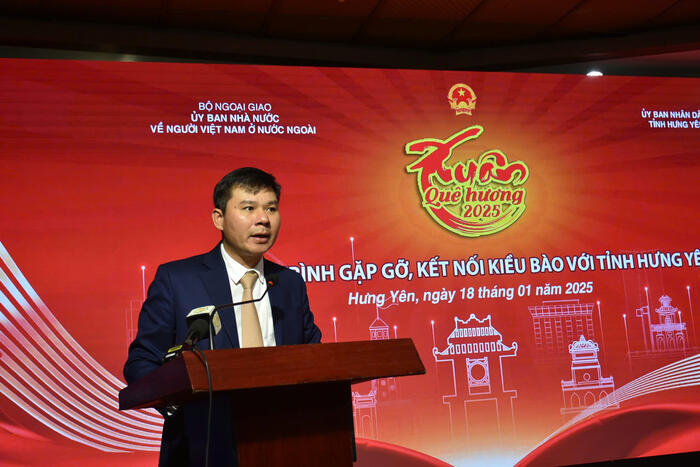 Phó Chủ tịch Thường trực UBND tỉnh Hưng Yên Nguyễn Lê Huy phát biểu