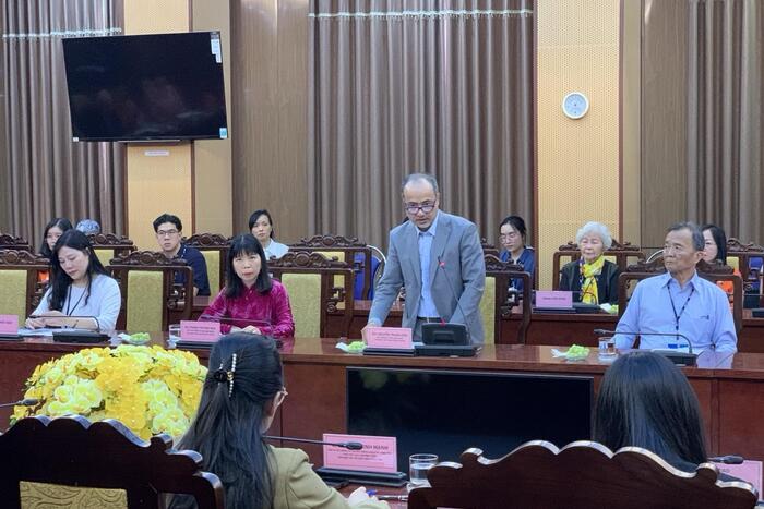 Ông Nguyễn Trung Kiên  phát biểu tại buổi làm việc  với Lãnh đạo UBND tỉnh Tuyên Quangvới