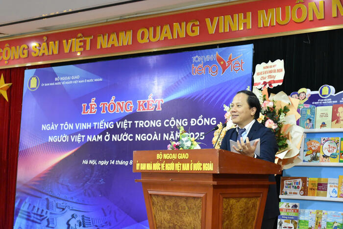 Ông Trần Nhất Hoàng, Phó Cục trưởng Cục Hợp tác quốc tế, Bộ Văn hóa, Thể thao và Du lịch phát biểu tại buổi lễ