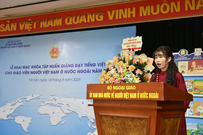Nguyễn Thị Thảo My từ Vladivostok (Liên bang Nga) phát biểu