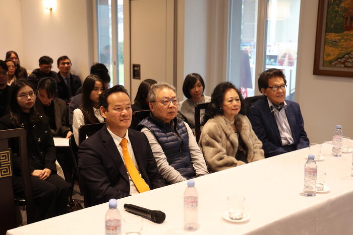 Các đại biểu tham dự Tọa đàm