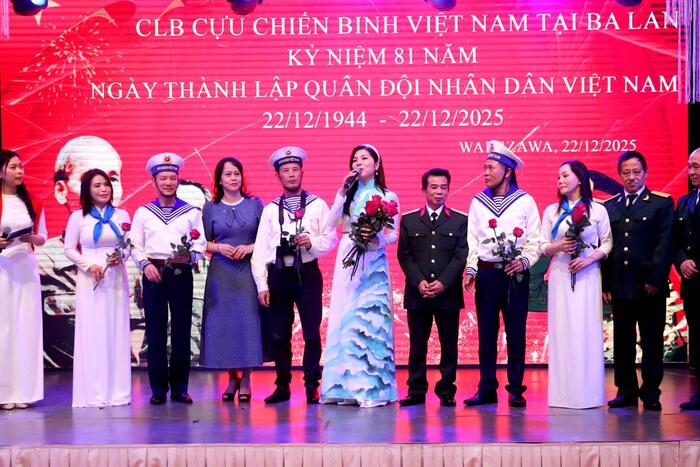 Tiết mục biểu diễn văn nghệ tại buổi lễ