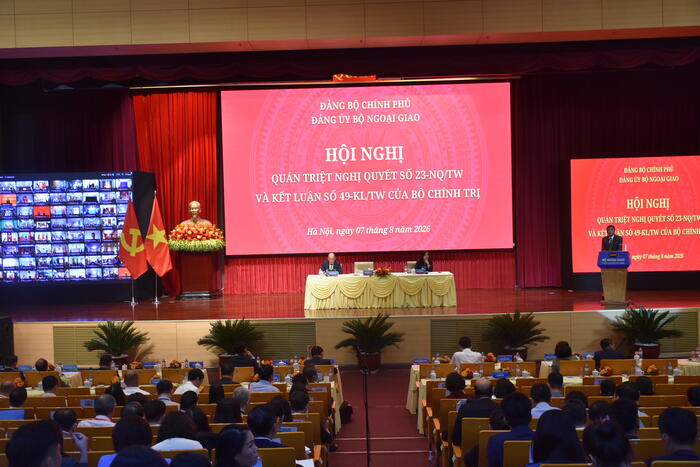 Thứ trưởng Thường trực Nguyễn Minh Vũ  kết luận Hội nghị