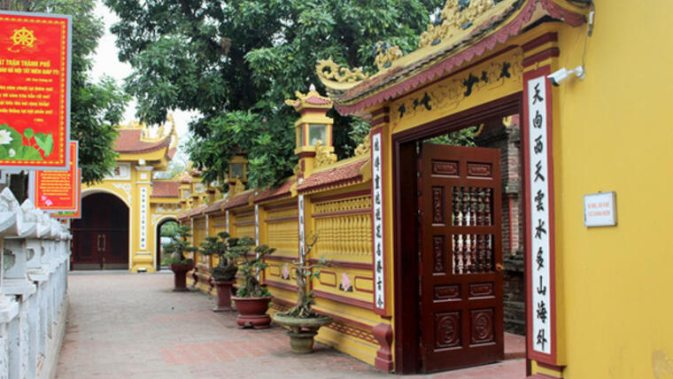Cận cảnh ngôi chùa đẹp bậc nhất thế giới ở Hà Nội