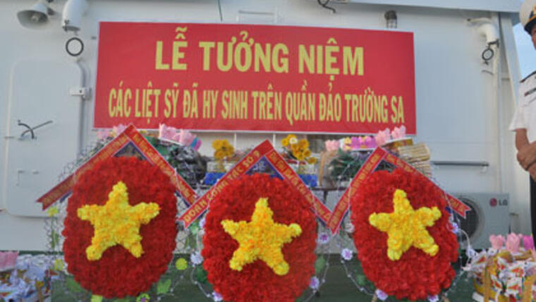 Tưởng niệm các liệt sĩ hy sinh tại đảo Cô Lin và Nhà giàn DK1