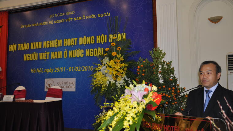 Nâng cao hiệu quả hoạt động của các tổ chức hội đoàn người Việt ở nước ngoài