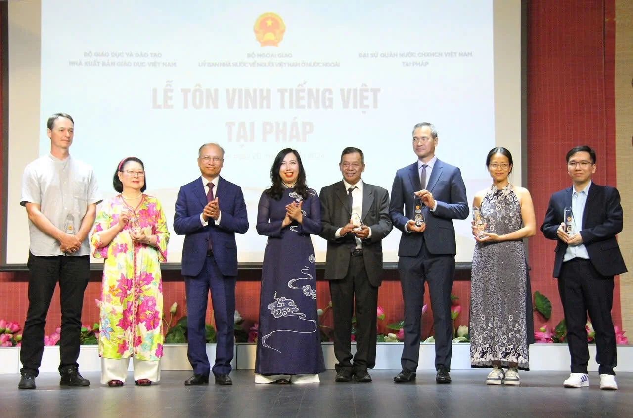 Người Việt ở nước ngoài tích cực hưởng ứng Ngày Tôn vinh tiếng Việt