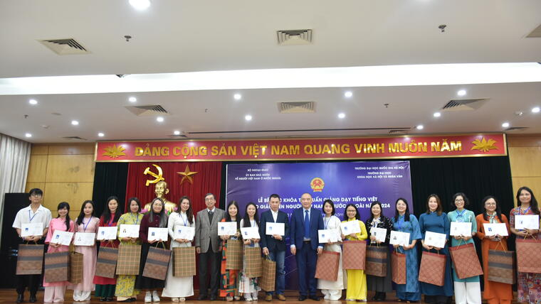 Bế mạc Khóa tập huấn giảng dạy tiếng Việt cho giáo viên Việt Nam ở nước ngoài