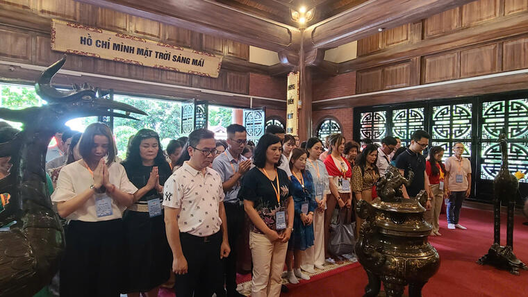 Đoàn giáo viên kiều bào đến với tỉnh Thái Nguyên