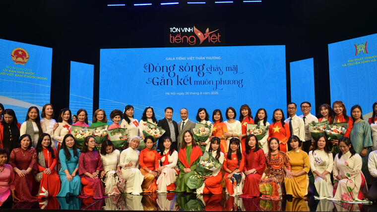 Gala “Tiếng Việt thân thương” và Lễ trao giải Sứ giả tiếng Việt ở nước ngoài năm 2025: Để Dòng sông tiếng Việt chảy mãi