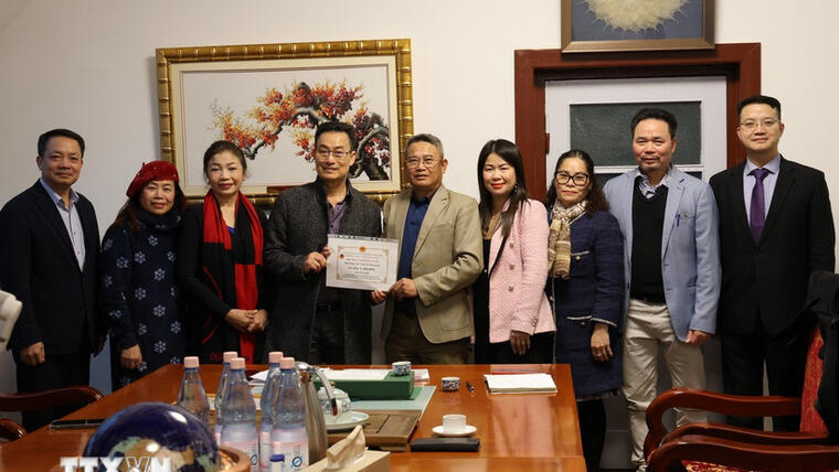 Cộng đồng người Việt tại Đức “chung tay, chung sức” với đồng bào bị lũ lụt