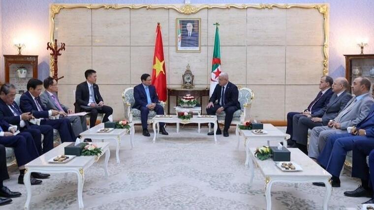 Tuyên bố chung về thiết lập quan hệ Đối tác chiến lược giữa nước Cộng hòa xã hội chủ nghĩa Việt Nam và nước Cộng hòa Algeria Dân chủ và Nhân dân