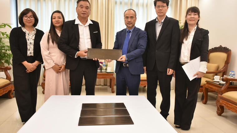 Chủ nhiệm Ủy ban Nhà nước về người Việt Nam ở nước ngoài Nguyễn Trung Kiên tiếp Chủ tịch Hội Ái hữu Việt Nam - Vanuatu