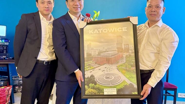 Tăng cường gắn kết cộng đồng người Việt tại Katowice