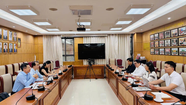 Ủy ban Nhà nước về người Việt Nam ở nước ngoài và Đoàn Luật sư Thành phố Hà Nội tăng cường phối hợp hỗ trợ pháp lý cho người Việt Nam ở nước ngoài