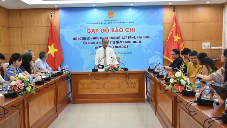 Tạo cơ chế thuận lợi để kiều bào đầu tư, kinh doanh, đóng góp nguồn lực và trí tuệ cho phát triển đất nước