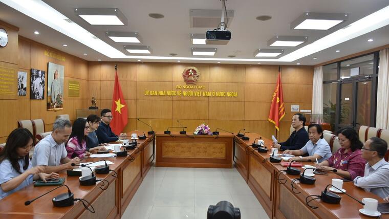 Hội đồng xét chọn "Sứ giả tiếng Việt ở nước ngoài năm 2026" chính thức tiến hành phiên họp đầu tiên