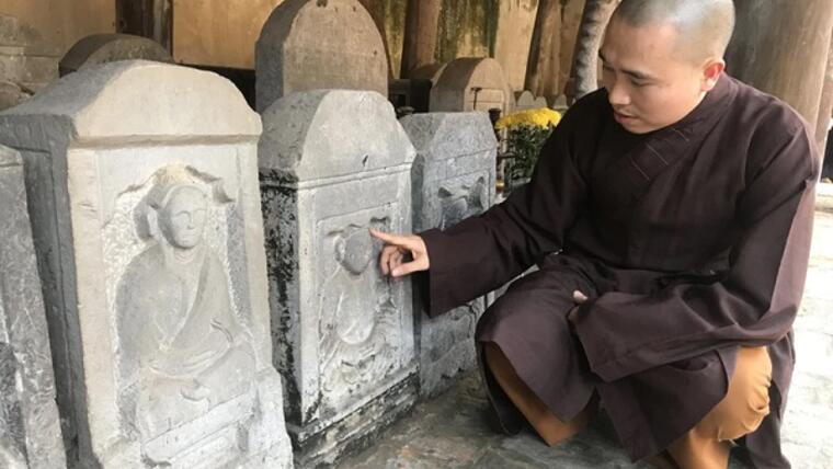 Hải Dương: Độc đáo những bia đá cổ tạc gương mặt phụ nữ ở chùa Cao Xá