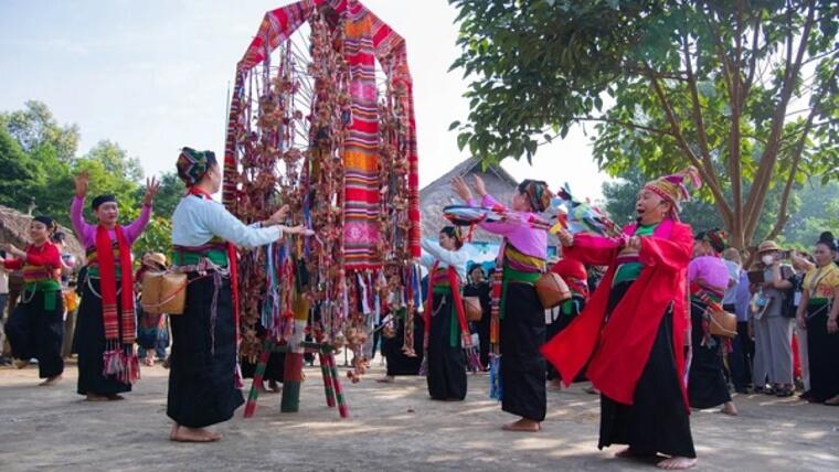 Độc đáo Lễ hội Pồôn Pôông của người dân tộc Mường ở Thanh Hóa