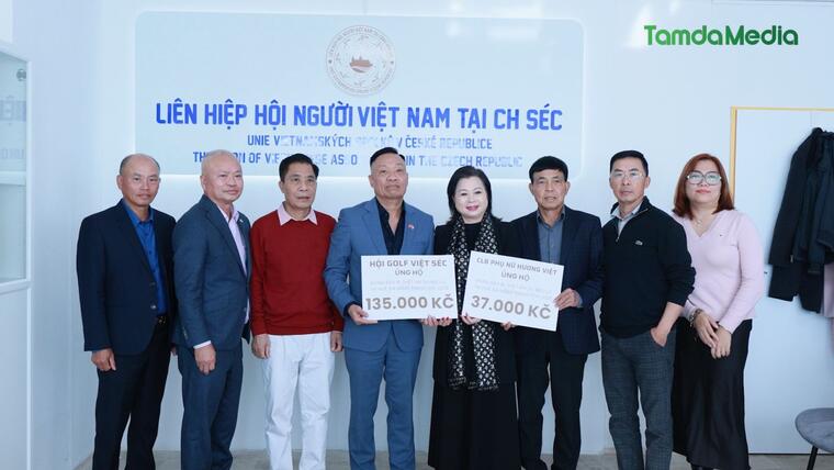 Cộng đồng người Việt tại Séc chung tay hướng về miền Trung sau bão số 12