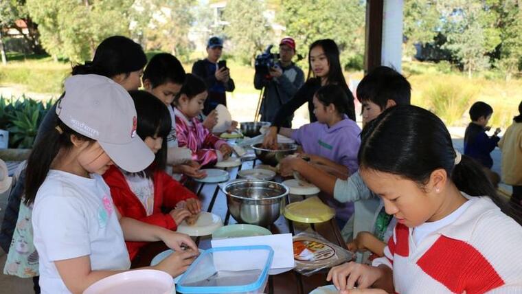 Gắn kết trẻ em gốc Việt tại Australia với cội nguồn qua các trò chơi dân gian