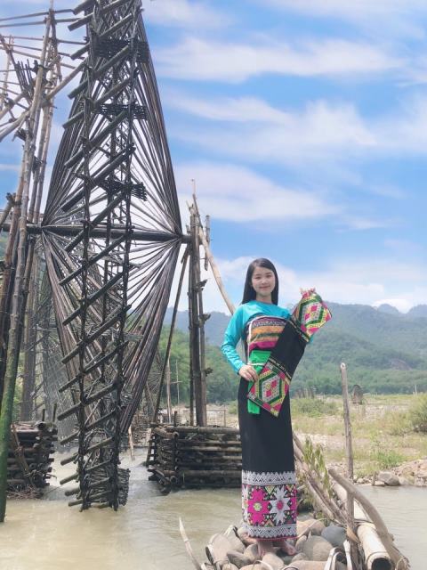 Trang phục truyền thống của người phụ nữ Thái huyện Quan Sơn