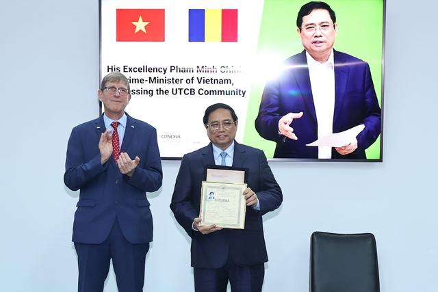 Thủ tướng Phạm Minh Chính thăm, làm việc tại Đại học Kỹ thuật Xây dựng Bucharest- Ảnh 6.