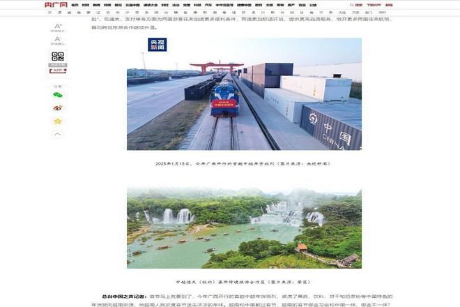 Chuyến tàu liên vận chuyển hàng Tết Trung-Việt xuất phát từ Quảng Tây và Khu hợp tác du lịch xuyên biên giới thác Đức Thiên (Trung Quốc)-Bản Giốc (Việt Nam). (Ảnh: Công Tuyên/TTXVN) viet-trung-1.jpg