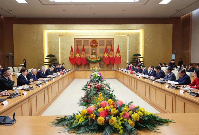 Tuyên bố chung về kết quả chuyến thăm chính thức Việt Nam của Thủ tướng Cộng hòa Kyrgyzstan Adylbek Kasymaliev- Ảnh 2.