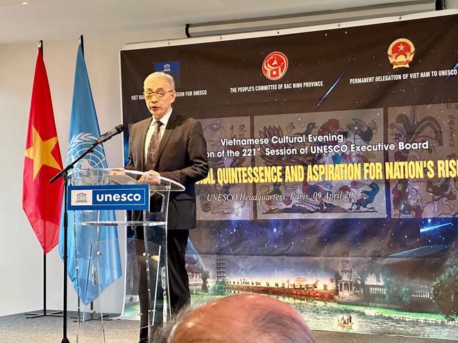 Ông Xing Qu, Phó Tổng Giám đốc UNESCO, phát biểu tại sự kiện. (Ảnh: Nguyễn Thu Hà/TTXVN) van-hoa-viet-nam-unesco-4.jpg
