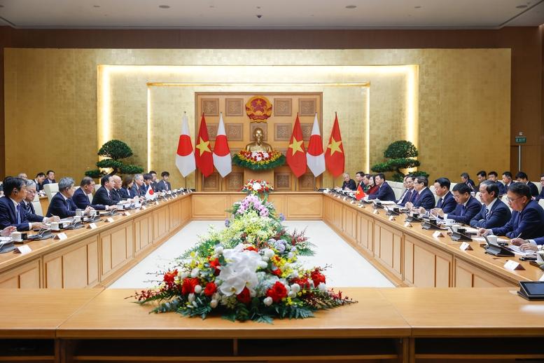 Hai Thủ tướng Việt Nam và Nhật Bản xác định trụ cột mới của quan hệ song phương- Ảnh 2. Hai Thủ tướng Việt Nam và Nhật Bản xác định trụ cột mới của quan hệ song phương- Ảnh 2.