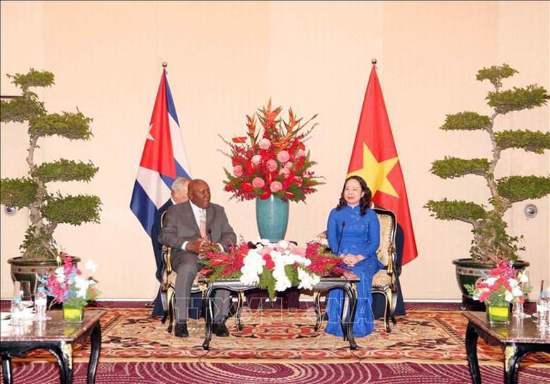 Phó Chủ tịch nước Võ Thị Ánh Xuân tiếp Ủy viên Bộ Chính trị, Phó Chủ tịch nước Cuba Salvador Valdes Mesa- Ảnh 2. Phó Chủ tịch nước Võ Thị Ánh Xuân tiếp Ủy viên Bộ Chính trị, Phó Chủ tịch nước Cuba Salvador Valdes Mesa- Ảnh 2.