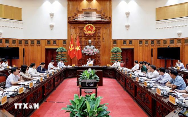 Thủ tướng Phạm Minh Chính chủ trì họp Thường trực Chính phủ về Dự thảo nghị quyết phát triển kinh tế tư nhân. (Ảnh: Dương Giang/TTXVN) ttxvn-thu-tuong-hop-chinh-phu-2.jpg