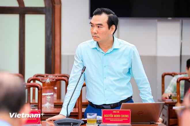 Ông Nguyễn Minh Chung, Trưởng Ban Tuyên giáo và Dân vận Đảng ủy Mặt trận Tổ quốc, các đoàn thể Trung ương phát biểu tại phiên họp. vnp-hop-mttq-105-3.jpg