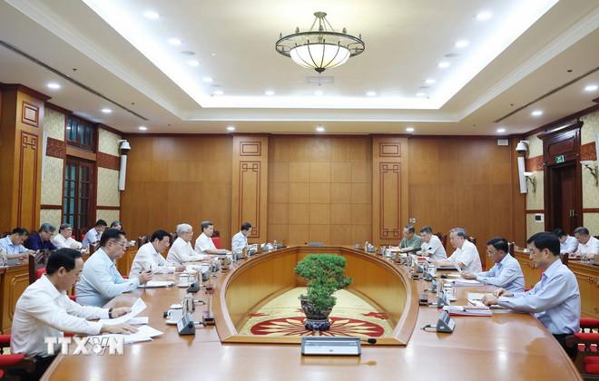 Tổng Bí thư Tô Lâm chủ trì cuộc họp Ban Bí thư về việc triển khai tình hình lấy ý kiến nhân dân, các ngành, cấp về nội dung sửa đổi, bổ sung một số điều của Hiến pháp năm 2013. (Ảnh: Thống Nhất/TTXVN) ttxvn-tong-bi-thu-to-lam-chu-tri-cuoc-hop-ban-bi-thu-ve-gop-y-du-thao-sua-doi-hien-phap-2013-8029968-1.jpg