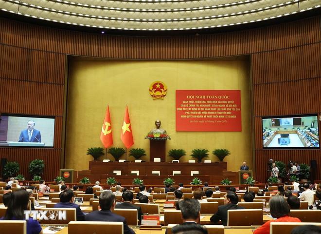 Tổng Bí thư Tô Lâm phát biểu chỉ đạo Hội nghị toàn quốc quán triệt, triển khai thực hiện Nghị quyết 66-NQ/TW và Nghị quyết 68-NQ/TW của Bộ Chính trị. (Ảnh: Thống Nhất/TTXVN) ttxvn-tong-bi-thu-to-lam-hoi-nghi-66-68-1.jpg