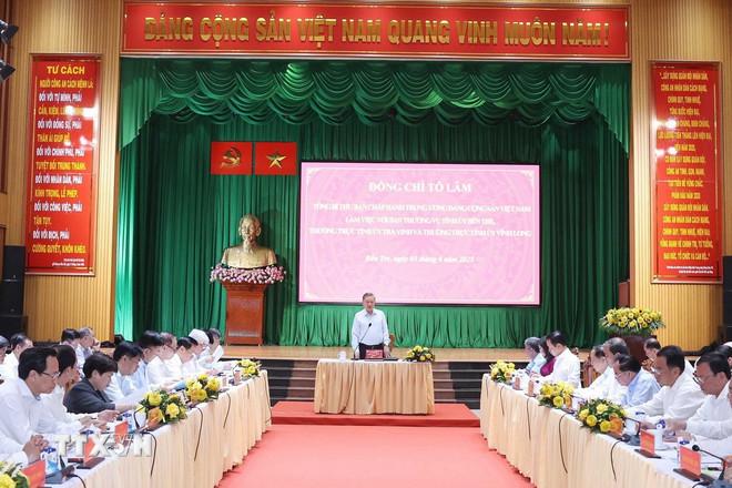 Tổng Bí thư Tô Lâm phát biểu chỉ đạo. (Ảnh: Thống Nhất/TTXVN) ttxvn-tong-bi-thu-tinh-uy-ben-tre-tra-vinh-vinh-long-1.jpg