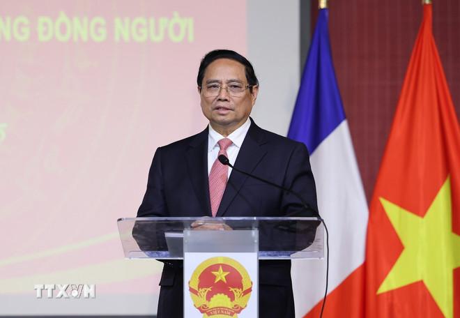 Thủ tướng Phạm Minh Chính phát biểu tại buổi gặp gỡ cán bộ, nhân viên Đại sứ quán và đại diện cộng đồng người Việt Nam tại Pháp. (Ảnh: Dương Giang/TTXVN) ttxvn-thu-tuong-va-phu-nhan-gap-go-can-bo-nhan-vien-dai-su-quan-va-cong-dong-nguoi-viet-nam-tai-phap3.jpg
