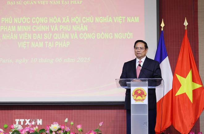 Thủ tướng Phạm Minh Chính phát biểu tại buổi gặp gỡ cán bộ, nhân viên Đại sứ quán và đại diện cộng đồng người Việt Nam tại Pháp. (Ảnh: Dương Giang/TTXVN) ttxvn-thu-tuong-va-phu-nhan-gap-go-can-bo-nhan-vien-dai-su-quan-va-cong-dong-nguoi-viet-nam-tai-phap2.jpg