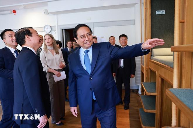 Thủ tướng Phạm Minh Chính thăm Đại học Kinh tế Stockholm. (Ảnh: Dương Giang/TTXVN) ttxvn-thu-tuong-phat-bieu-ve-chinh-sach-tai-dai-hoc-kinh-te-stockholm-8088055-2.jpg