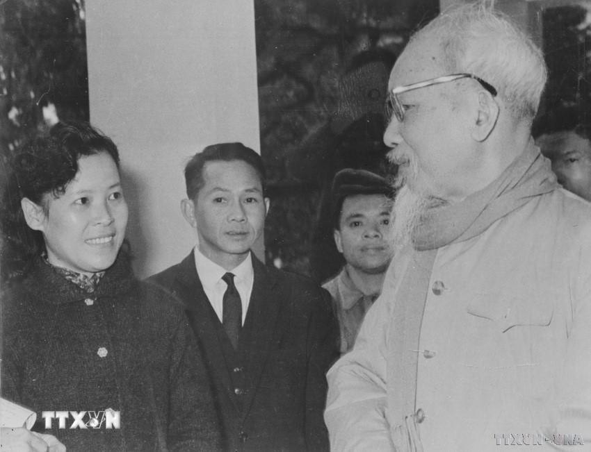 ttxvn-chu-tich-ho-chi-minh-bao-chi-cach-mang-viet-nam-23.jpg
